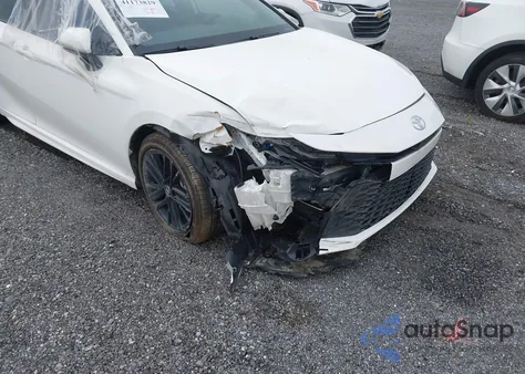 2025 Toyota Camry Se z USA, uszkodzony, nr VIN 4T1DAACK5SU521921